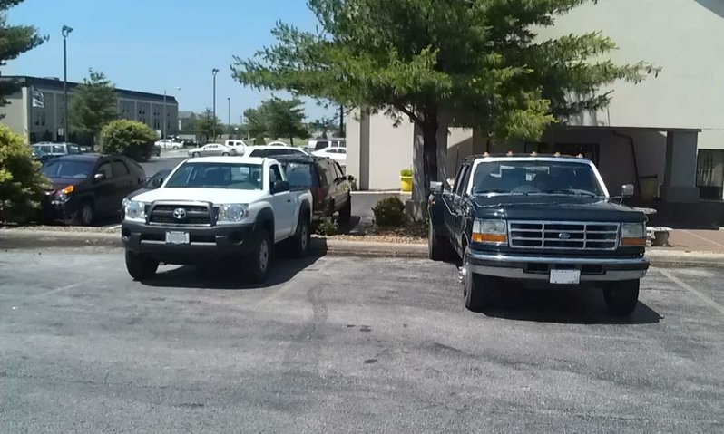 Tacoma and F350.jpg