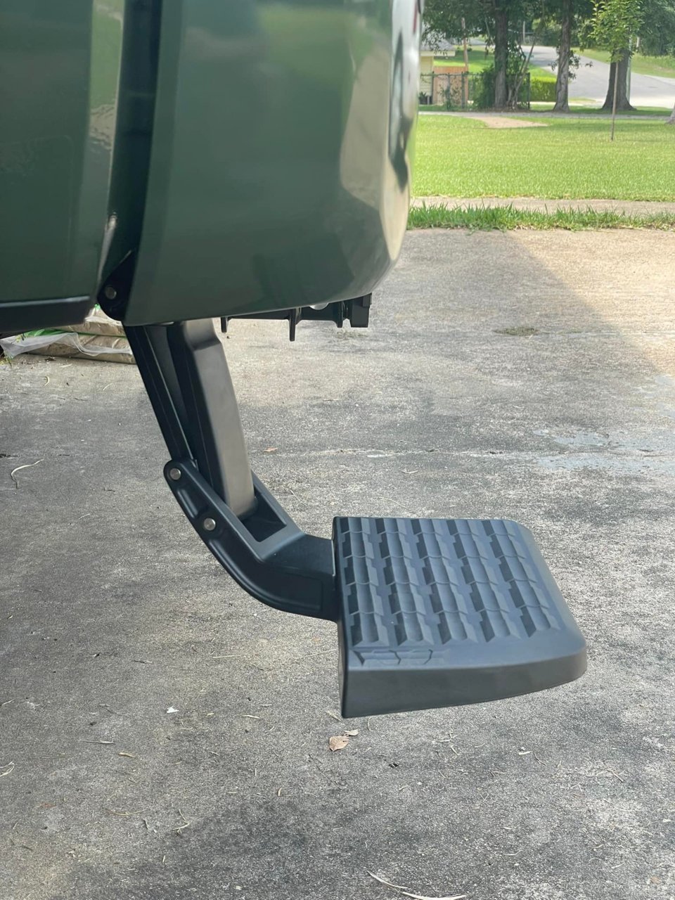 Tacoma bed step II.jpg