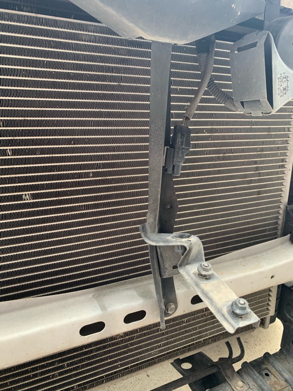 Tacoma bumper Bracket.jpg