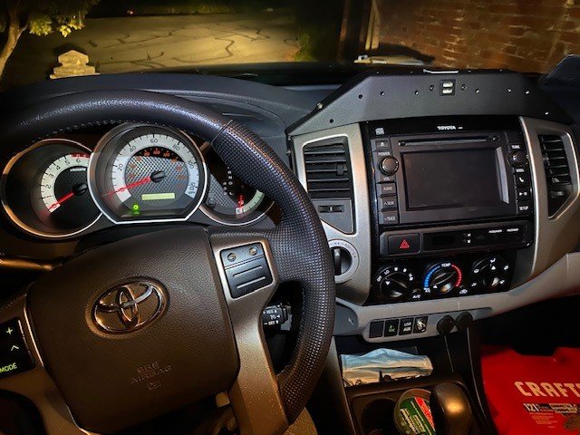 tacoma dash 2.jpg