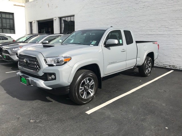 Tacoma Dealer Frt.jpg