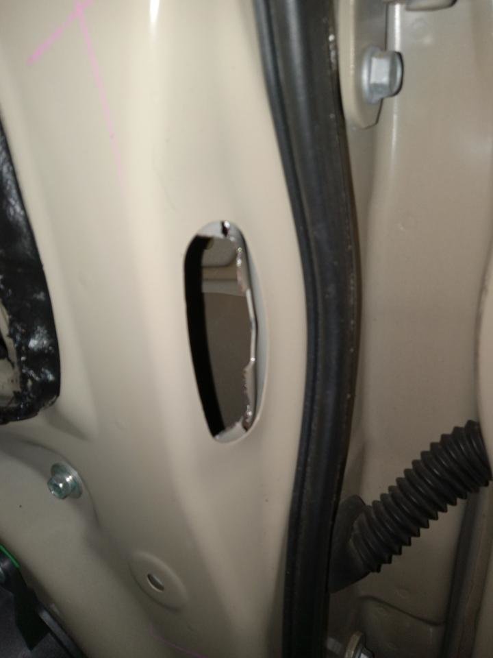 Tacoma door 1.jpg