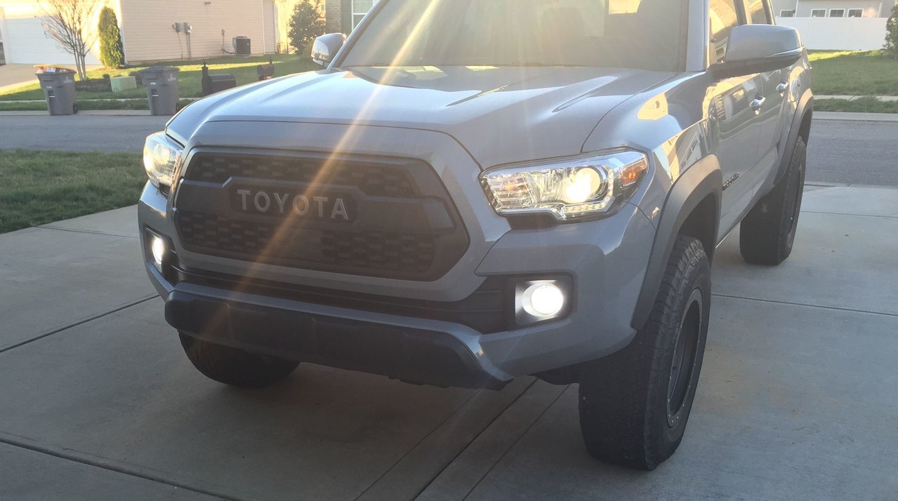 Tacoma HID LED Lights.jpg