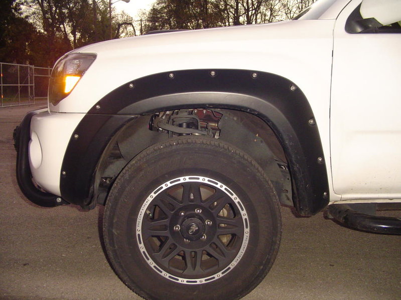 tacoma lift 011.jpg