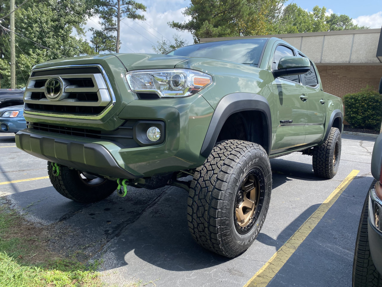 Tacoma Lift Front.jpg