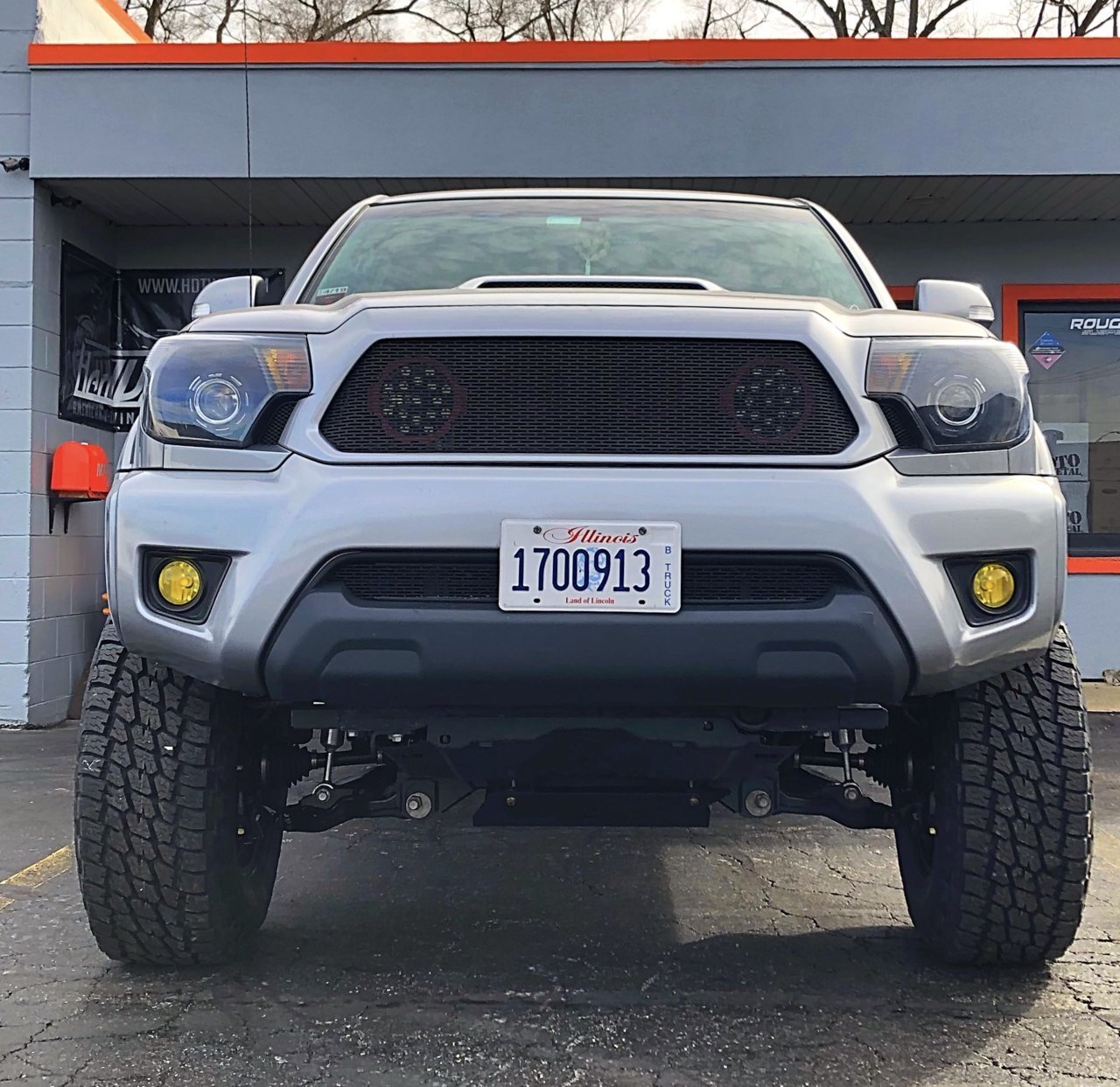 tacoma lifted.jpg
