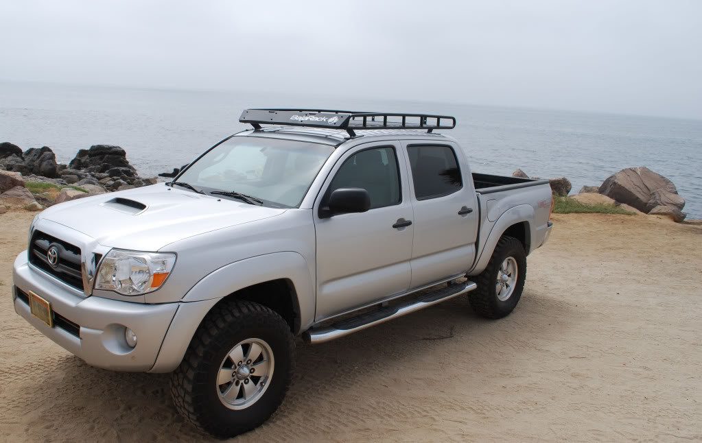 Tacoma-rack-1-LS_7d19e09dc8abd38aa8e504e957d09ad5dfee4693.jpg