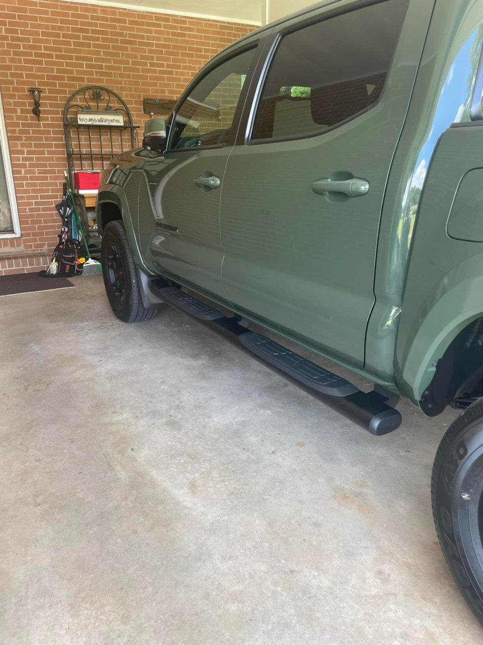 Tacoma running boards.jpg