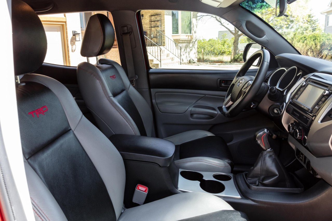 tacoma seats.jpg