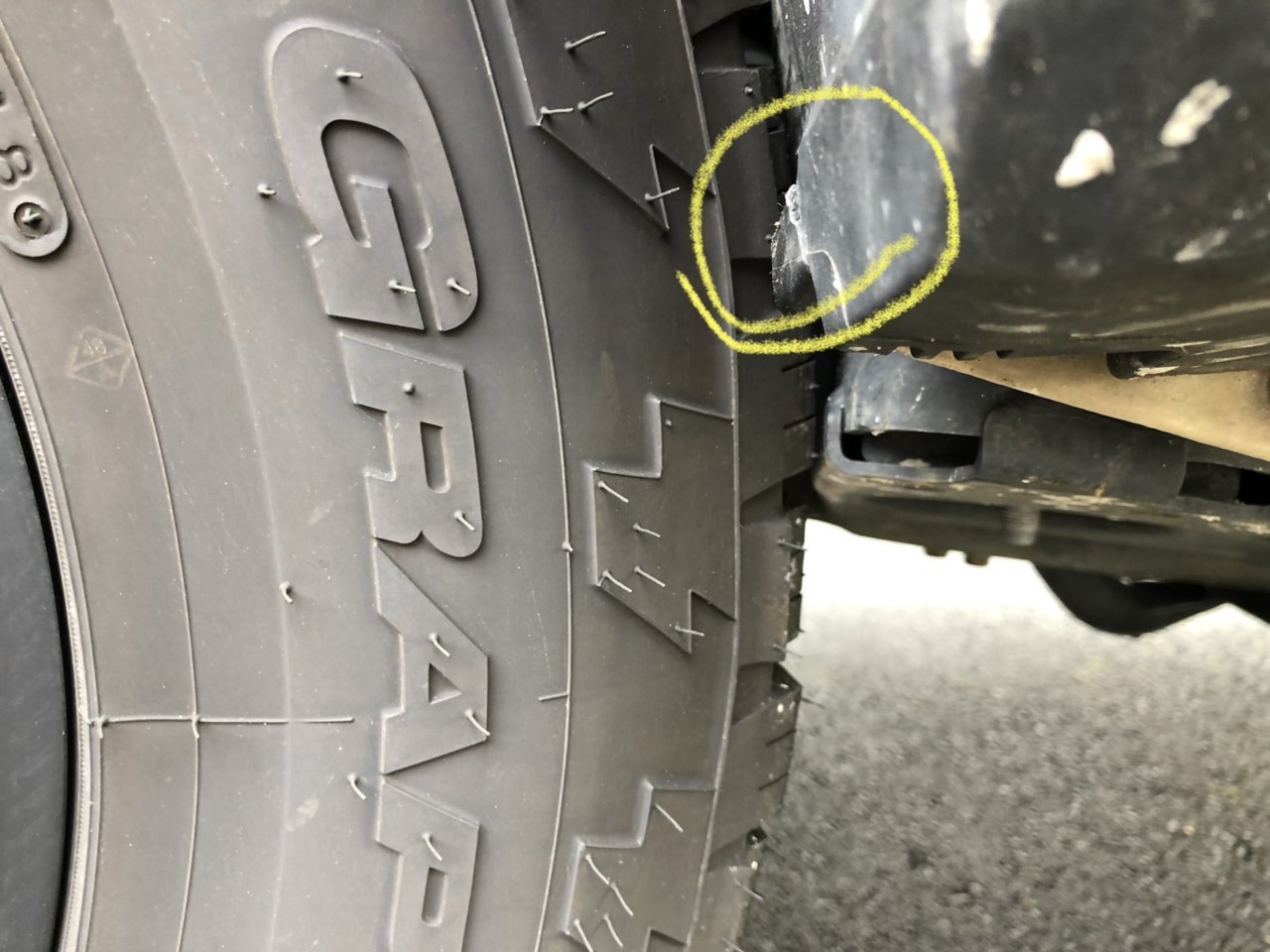 tacoma slight flex plastic rub.jpg