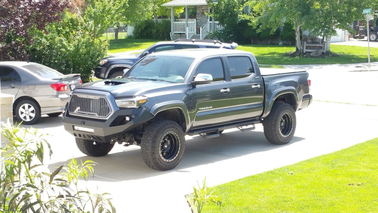 Tacoma threequarter.jpg