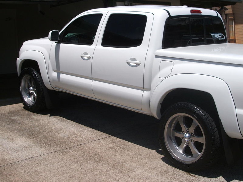 tacoma tires 010.jpg