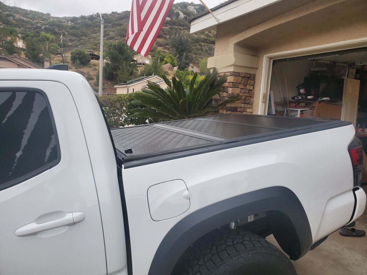 Tacoma Tonneau-1.jpg