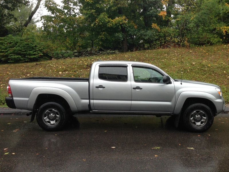 Tacoma w graphite rims 2.jpg