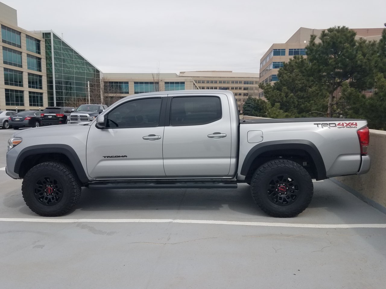 Tacoma w-Pro Wheels.jpg