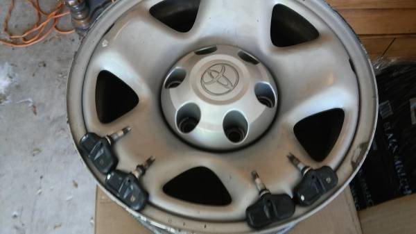 tacoma wheels.jpg