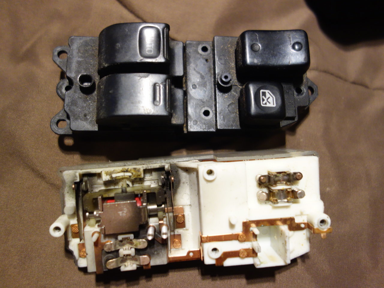 tacoma window switch 003.jpg