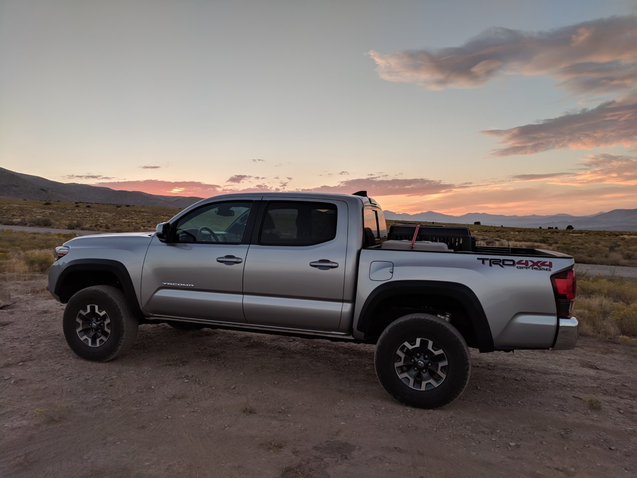 Tacoma - with Falcon Shocks (Level up front - 1.25 in rear).jpg
