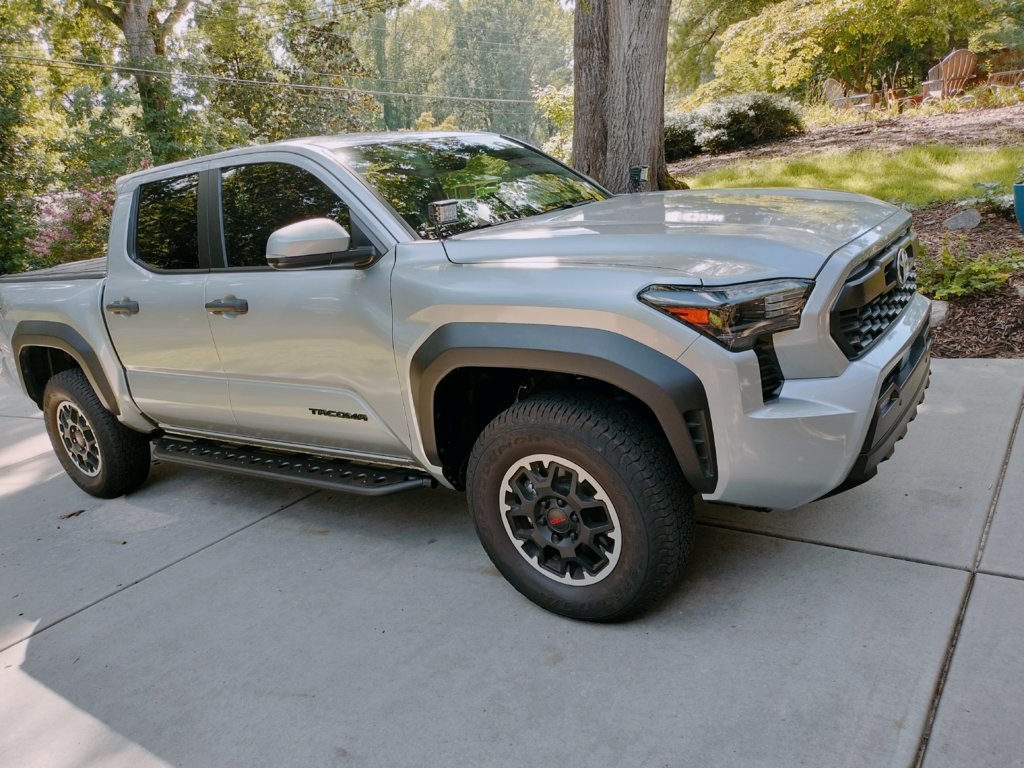Tacoma with sliders-3.jpg