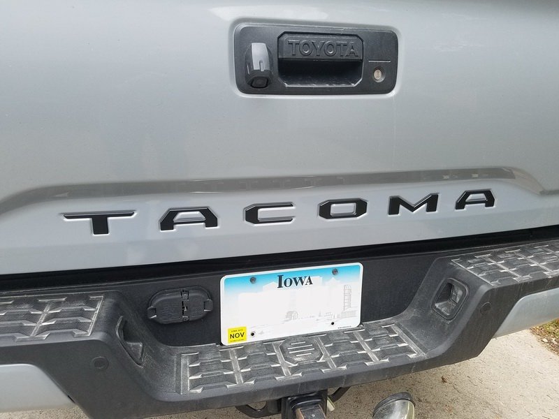 Tacoma_2019-Tailgate_Letters-RS.jpg