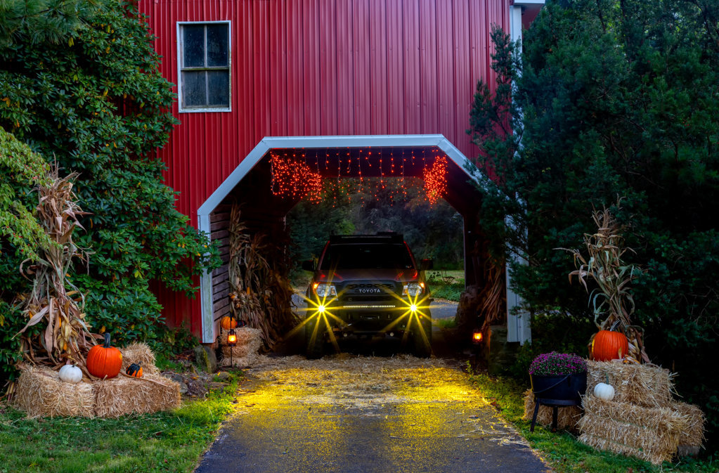 tacoma_corn_crib.jpg
