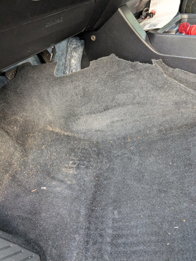 tacoma_floor_driver_carpet_cut.jpg