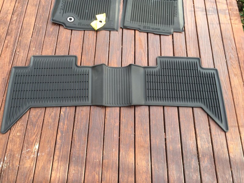 tacoma_floor_mat2.jpg