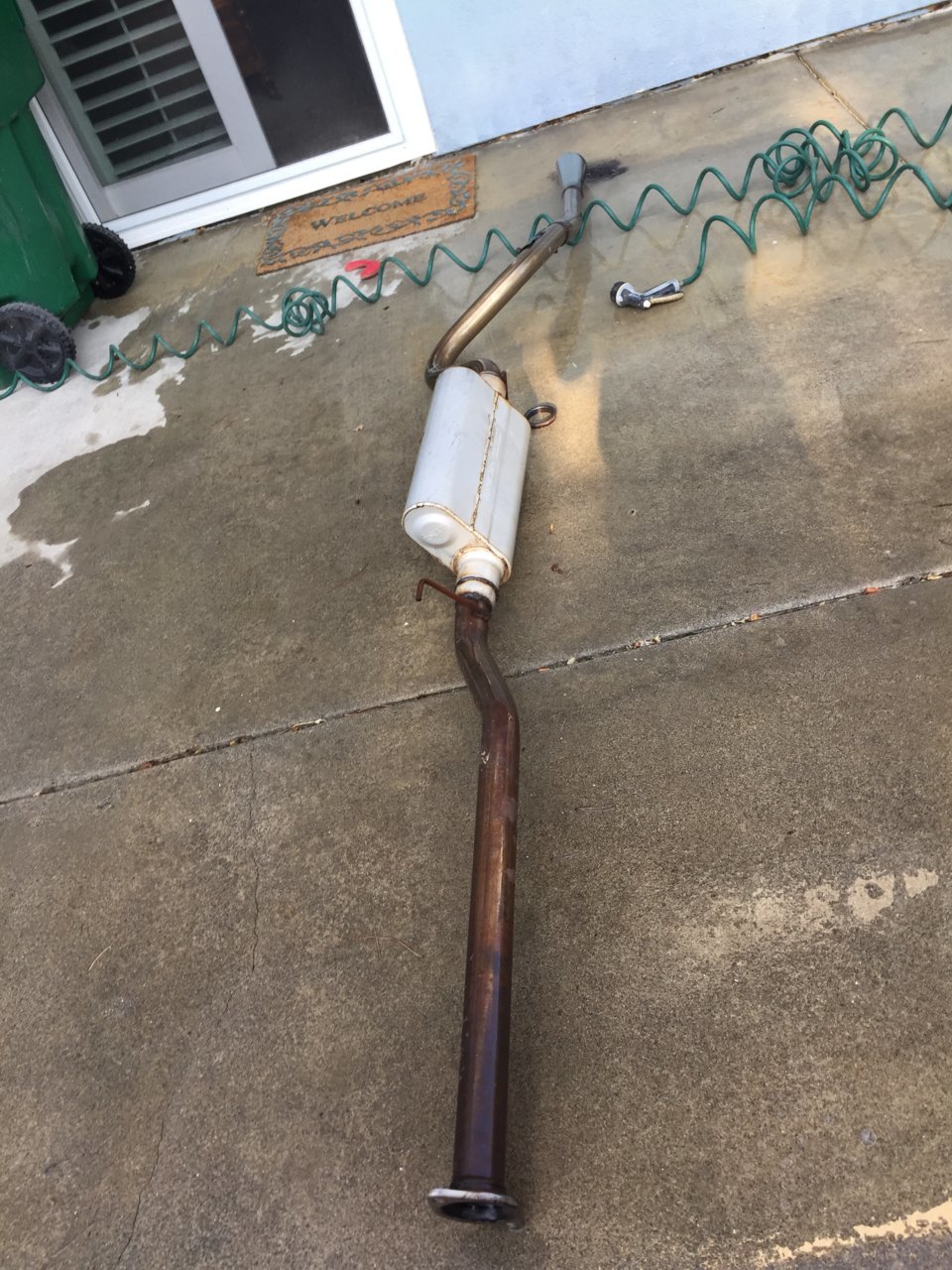 Tacoma_muffler2.jpg