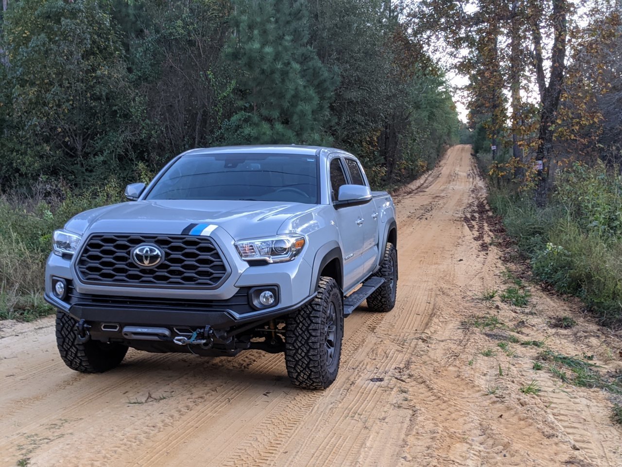 Tacoma_SSOTubeBumperWinch.jpg