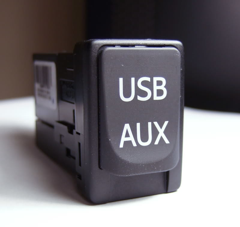 Кнопка aux. USB разъем Toyota Prado 150. Прадо 150 USB aux. Toyota Prado 150 USB aux Jack. Разъем USB/aux Toyota Prado 150 2019.