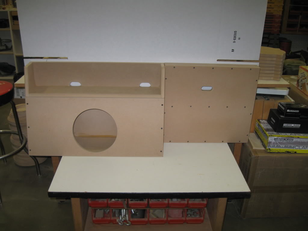 Tacomaenclosurewithshelf001_1abcbb34bc64011d42e3b5a21fd2a4b03b59d898.jpg