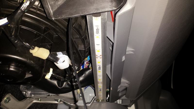TacomafootwellLEDinstall_zps72651344_a23d5c5a8d388ce4937a473c4c33eedf8280e92b.jpg