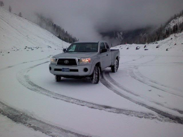 Tacomainsnow_61e7395c0a60e8c5082a8123be6a1c2e163a6120.jpg