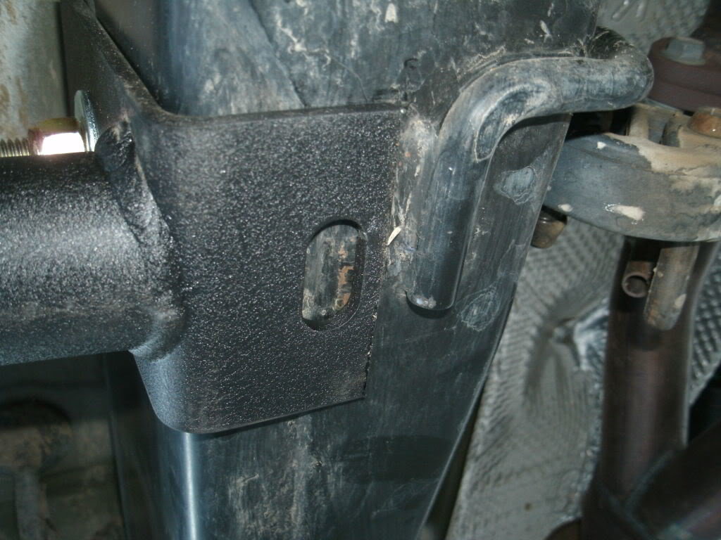 TacomaRockSliders006_98016f386a6a173b207fee59ec3a2966da00a098.jpg