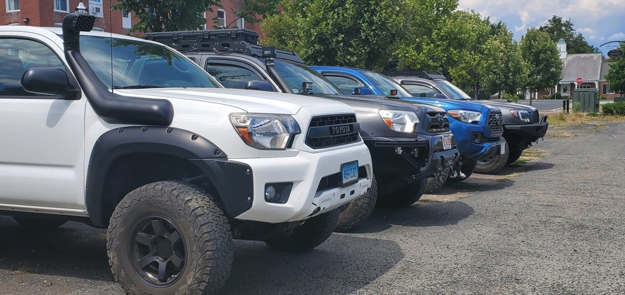 tacomas.jpg