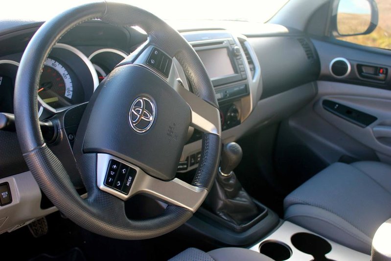 tacomatearingwheel.jpg