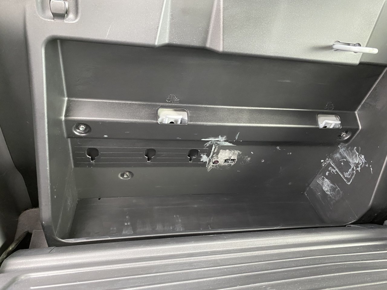 tacorearstoragecut.jpg