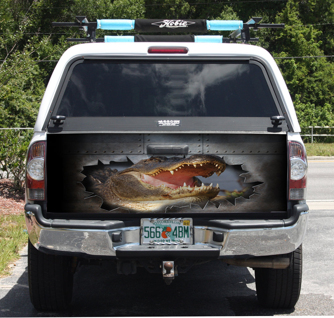 Tail Gate Pic.jpg