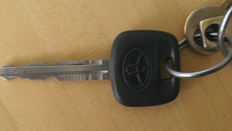 tailgate key.jpg