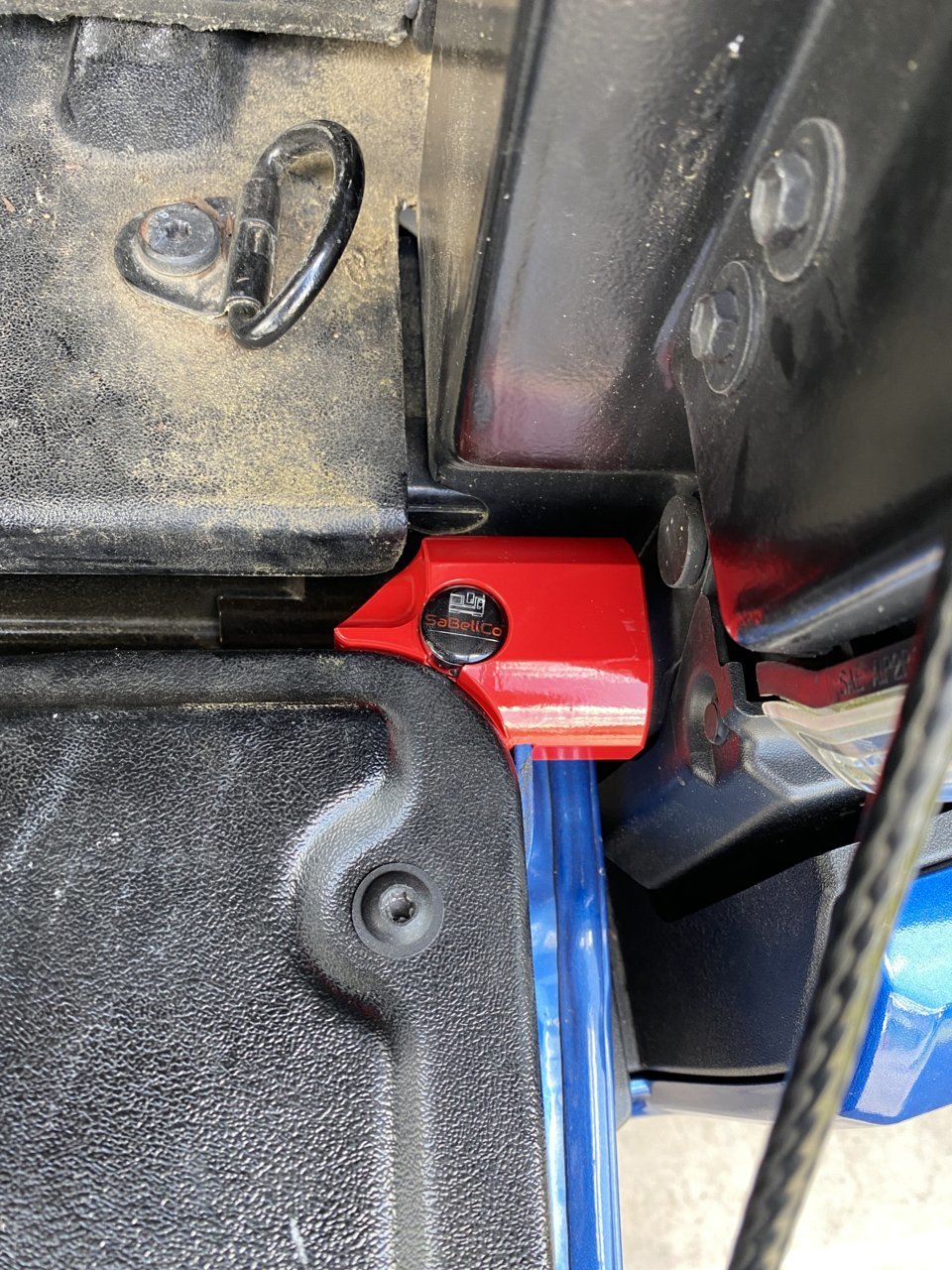 tailgate lock.jpg