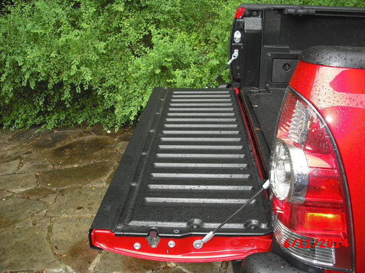TailGate Protector 1.jpg