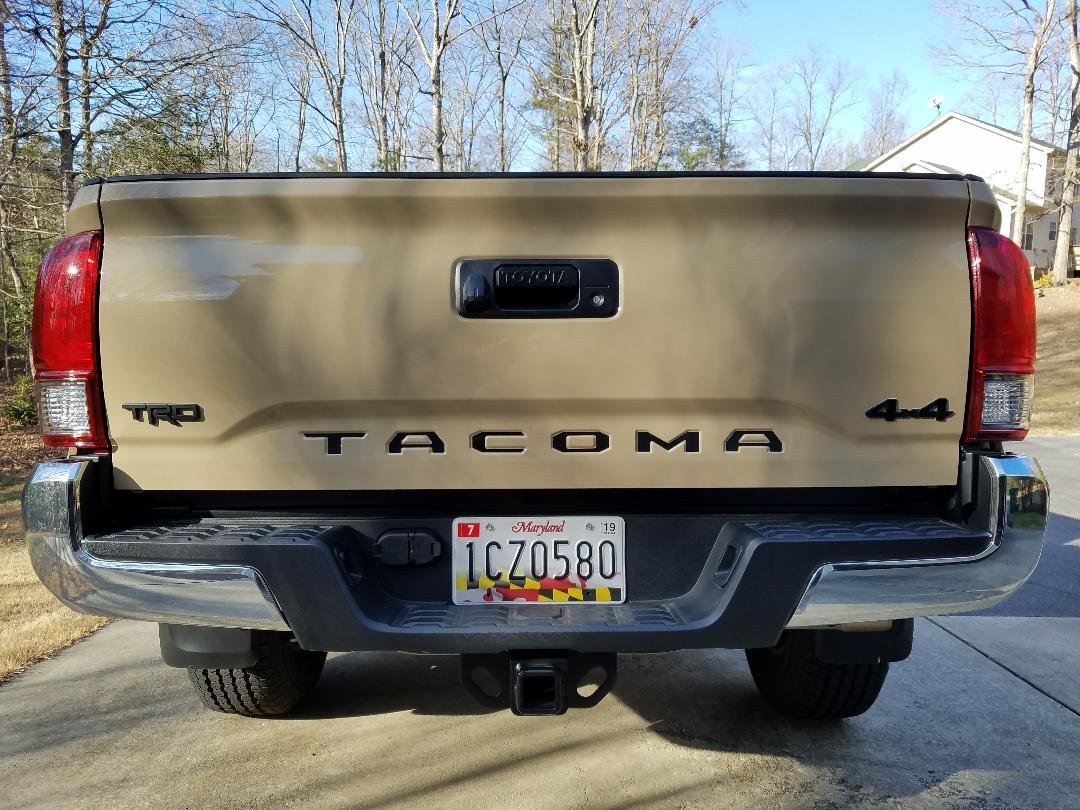 tailgate3.jpg