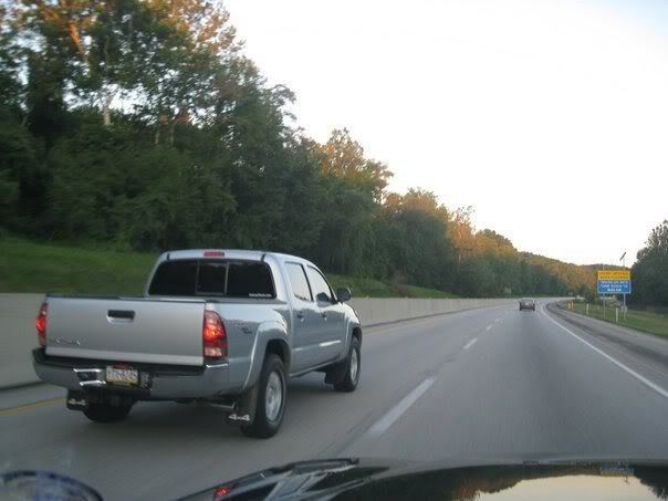 tailgate_0491db5c4eb8c30a490664957d2d8d2b53ae3ead.jpg