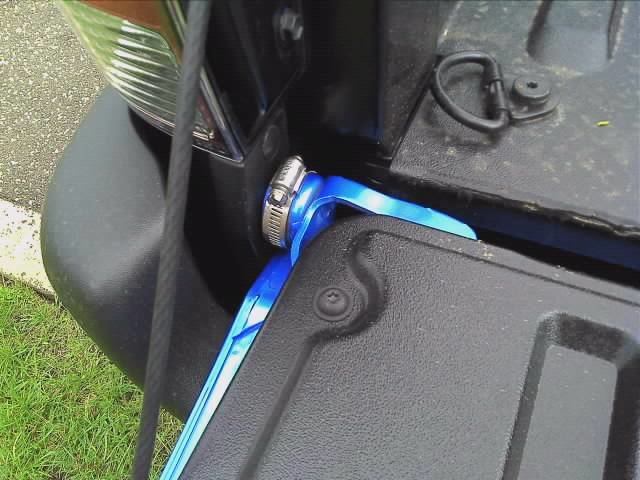 tailgate_lock_d208fc3d20ff70856f60bf6a31d465cd83846fb2.jpg