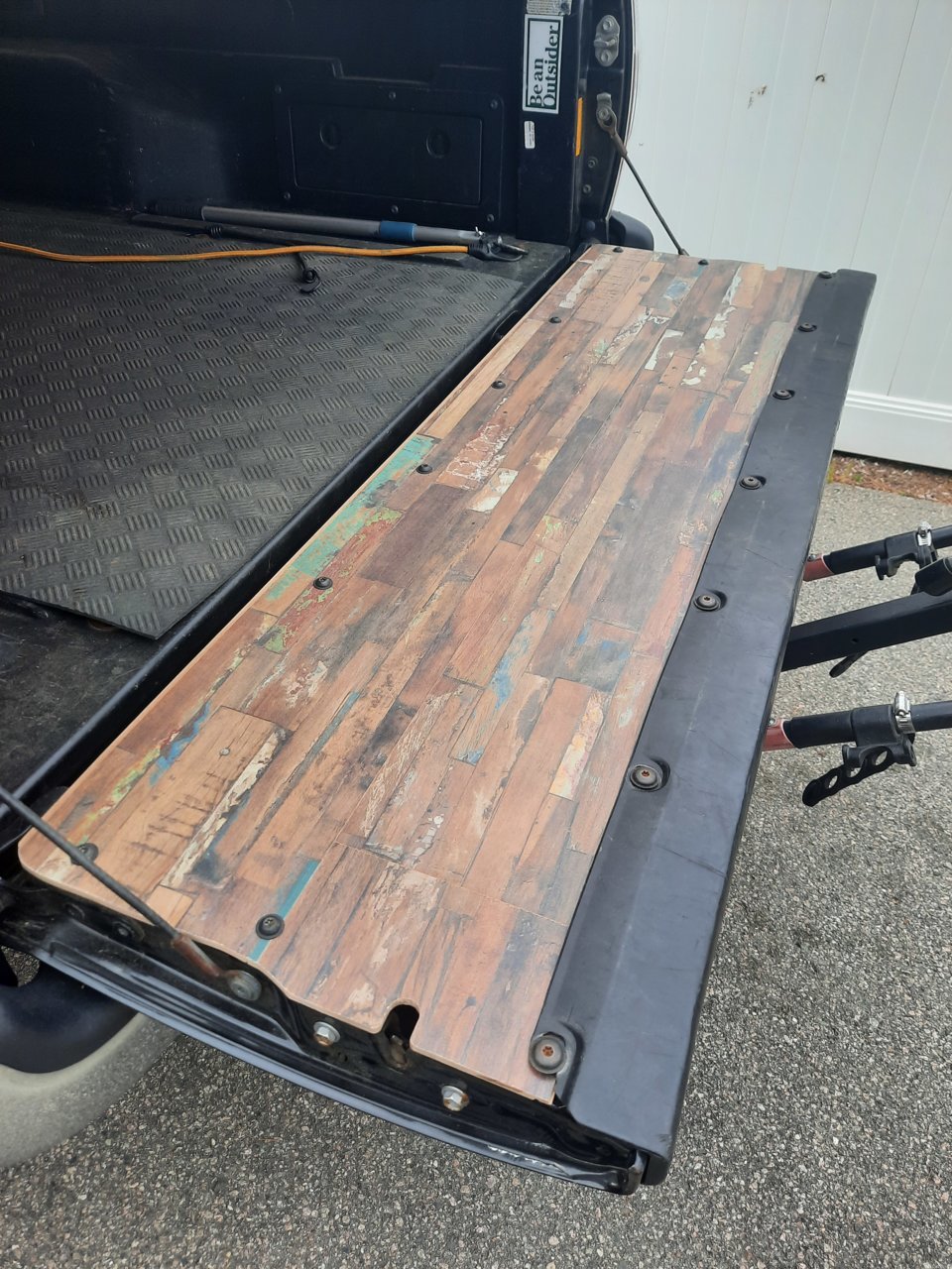 tailgatecover.jpg