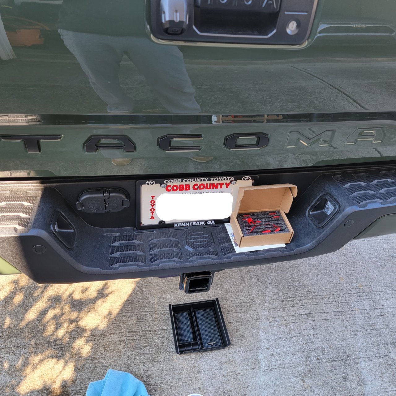 tailgateletters_LI.jpg