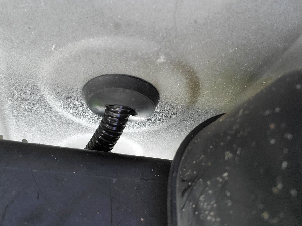 TailgateLockGrommet.jpg