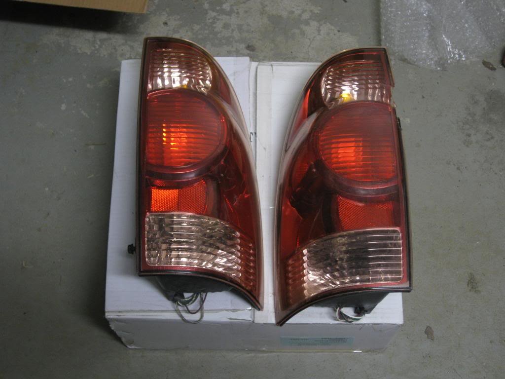 Taillight_2_c00aacd3fbaa9ac49d853bff95bf1b441bc64a66.jpg