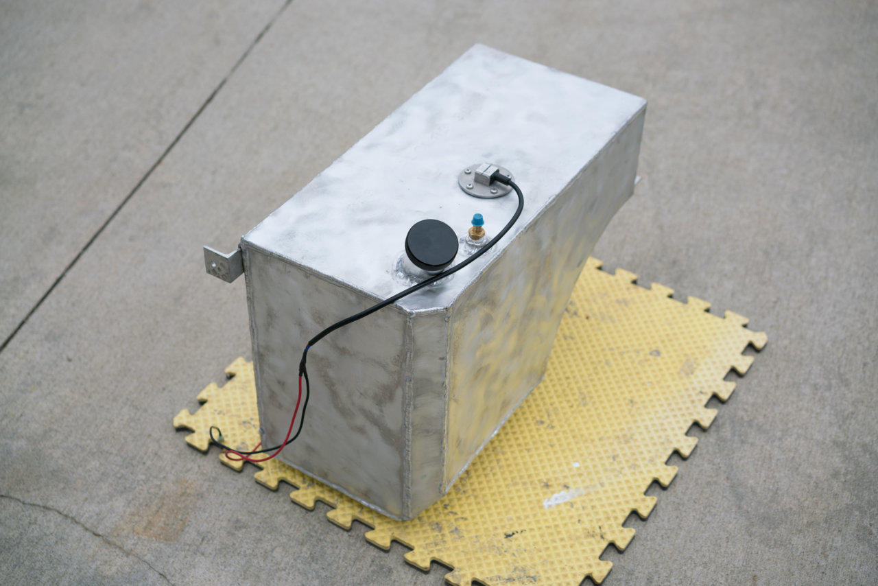 tank004.jpg
