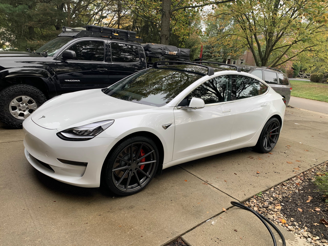 Tesla Model 3 001.jpg